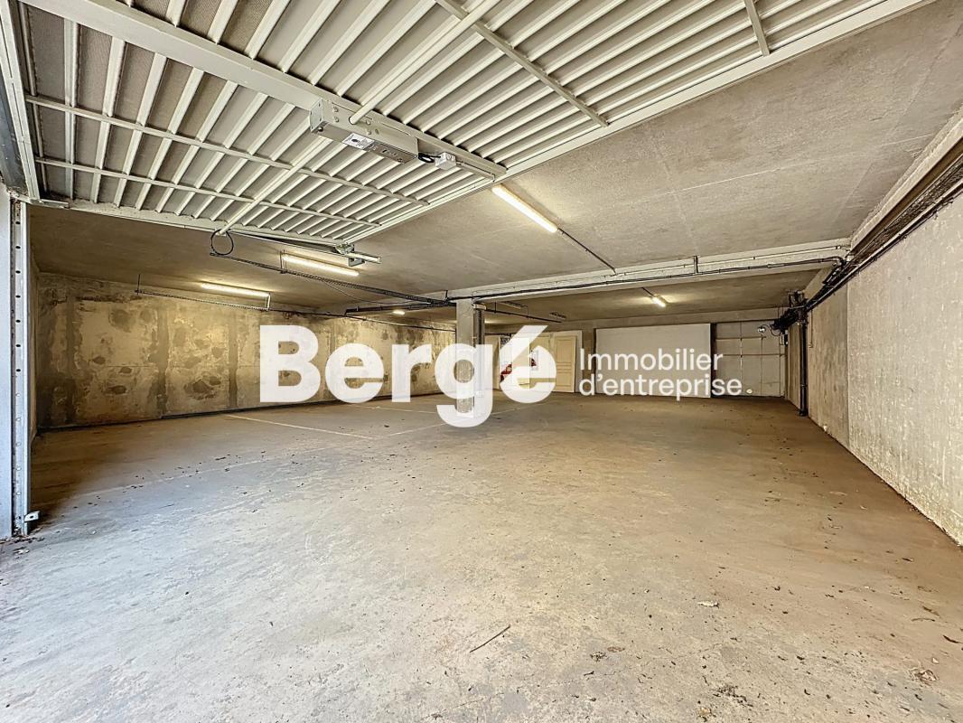 Industrial in Antibes for sale Interior Photo- Image 1 of 8
