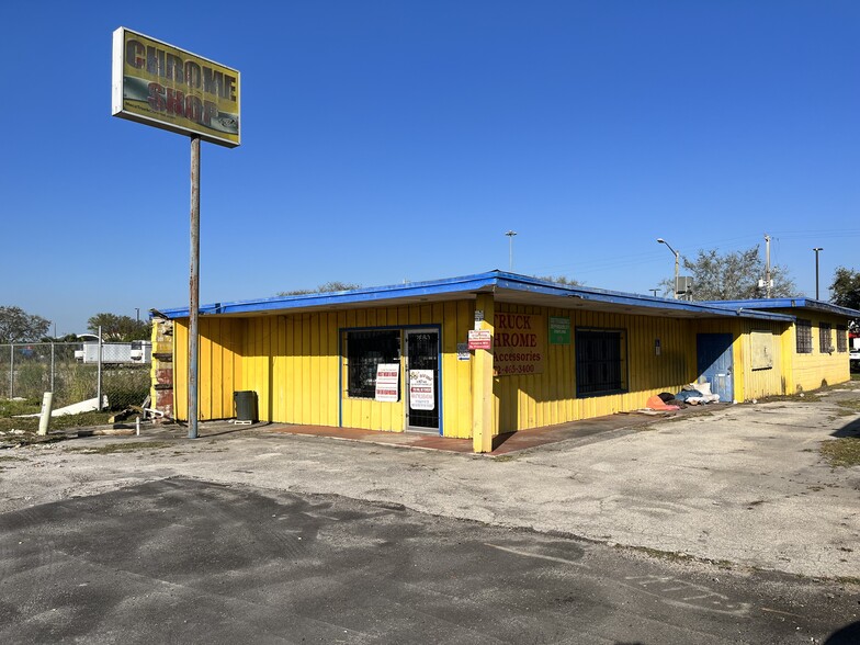 2860 S Kings Hwy, Fort Pierce, FL for lease - Primary Photo - Image 1 of 7