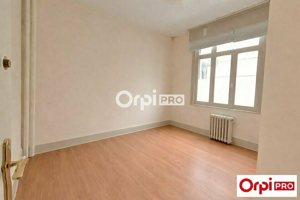 Office in Lille for lease Interior Photo- Image 1 of 13