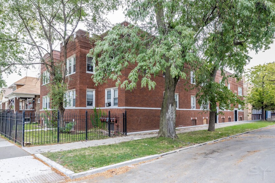 6357 S Mozart St, Chicago, IL à vendre - Photo du bâtiment - Image 2 de 16