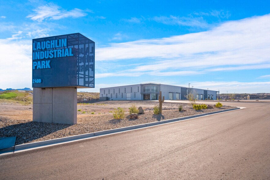 Laughlin Ranch Blvd, Bullhead City, AZ à louer - Photo du bâtiment - Image 3 de 63
