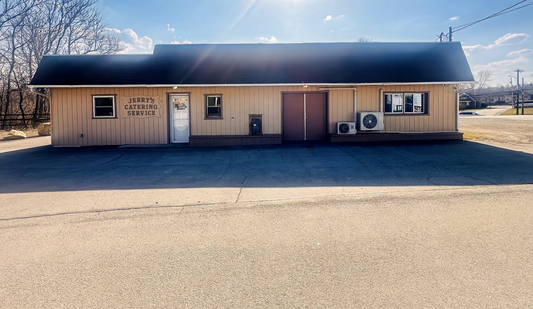 16 Legion St, Republic, PA for sale Primary Photo- Image 1 of 18