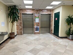7 Broad Ave, Palisades Park, NJ for lease Interior Photo- Image 1 of 10