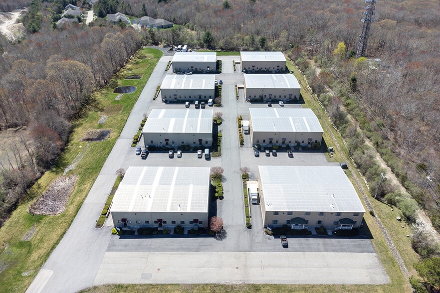 376 Dry Bridge Rd, North Kingstown, RI for sale - Aerial - Image 2 of 3