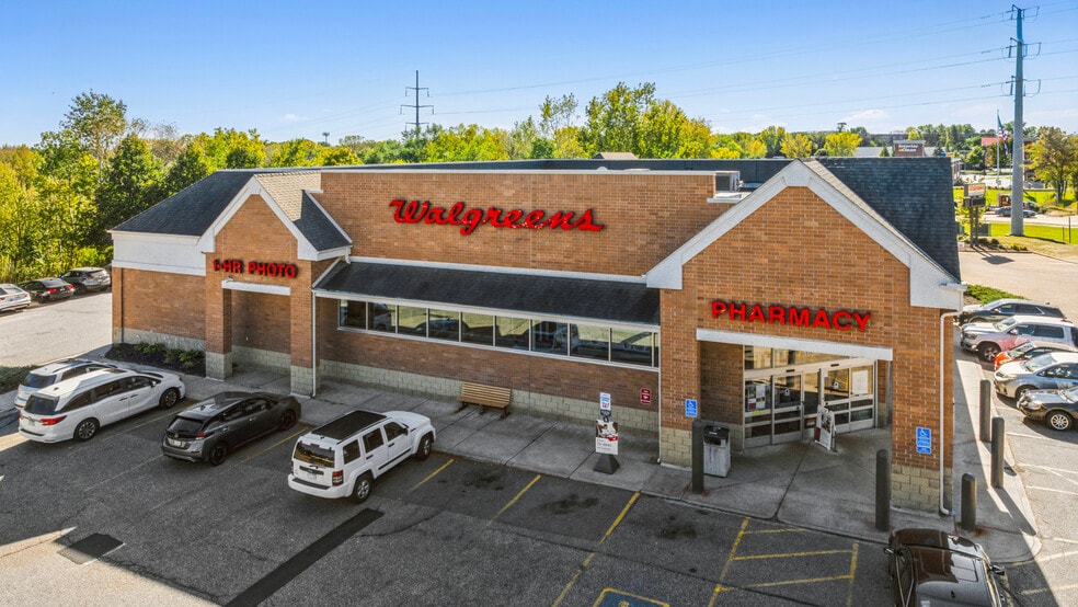 16395 Wagner Way, Eden Prairie, MN à vendre - Photo du bâtiment - Image 2 de 6