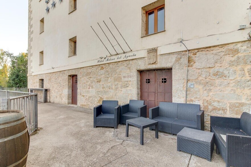 Hospitality in Ciudad Rodrigo for sale - Building Photo - Image 2 of 48