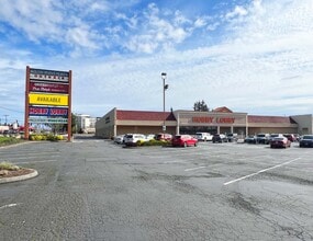 10011-10115 Evergreen Way, Everett, WA for lease Building Photo- Image 1 of 2