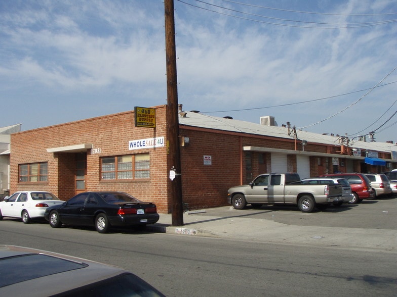 12017-12021 Vose St, North Hollywood, CA for lease - Primary Photo - Image 1 of 9