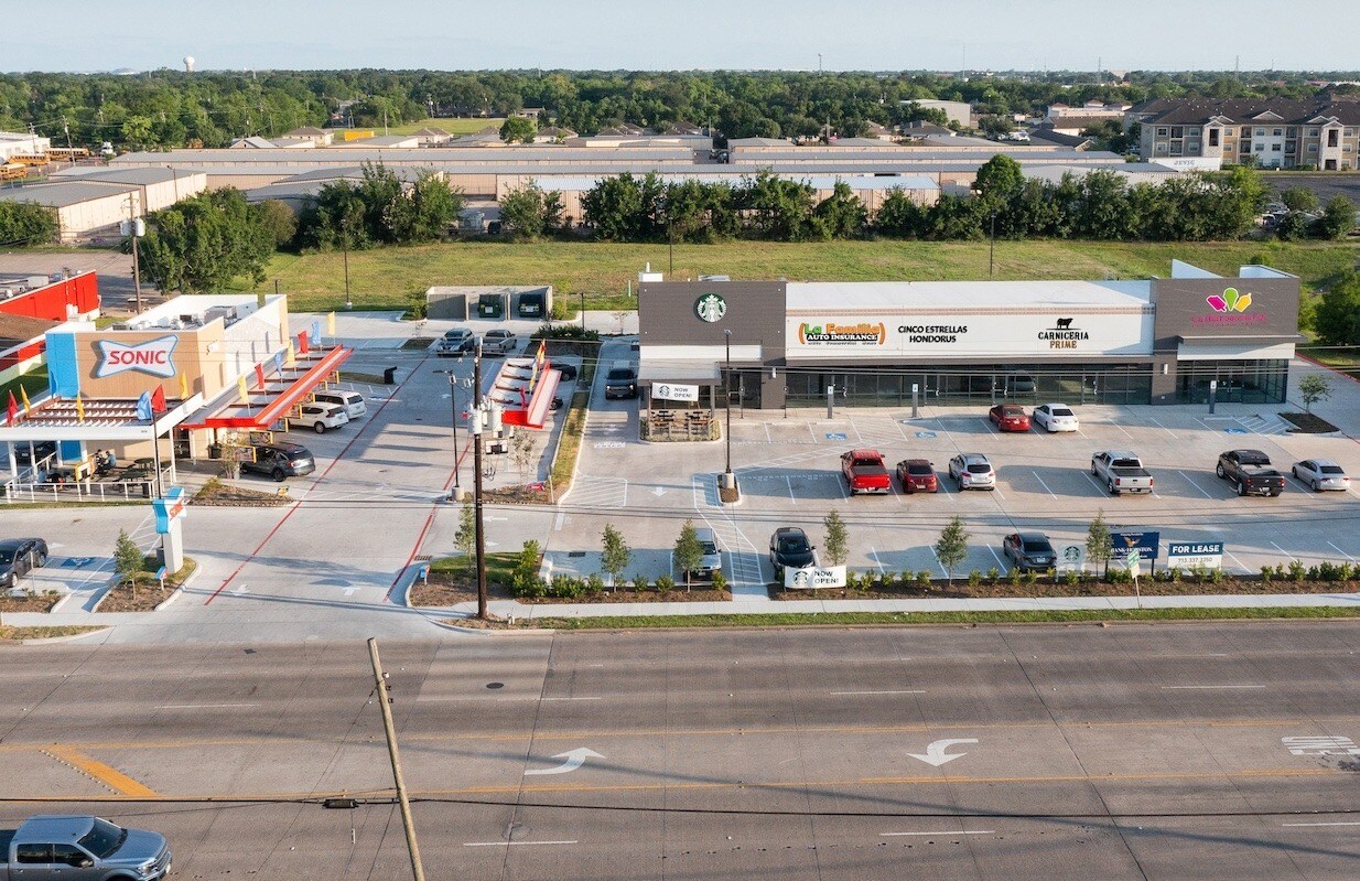 2536 Spencer Hwy, Pasadena, TX for lease Building Photo- Image 1 of 2