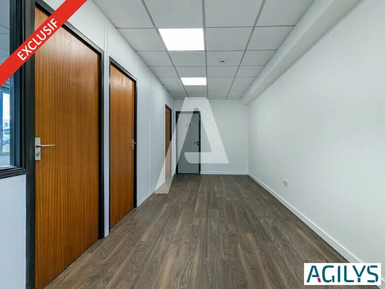Local d'activités dans Massy à vendre - Photo intérieure - Image 3 de 12