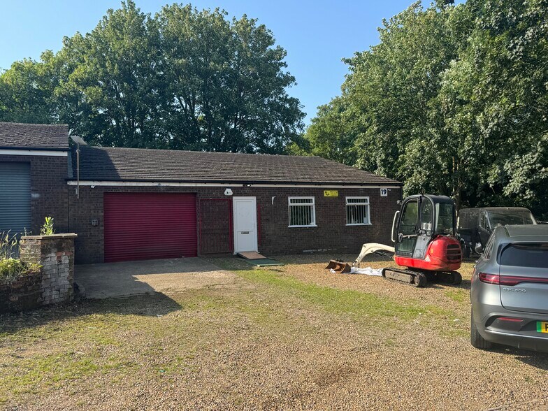 Sanders Rd, Wellingborough for sale - Building Photo - Image 1 of 1