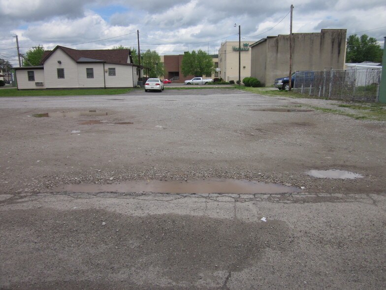 108 Randolph St, Charleston, WV à vendre - Photo du bâtiment - Image 3 de 4