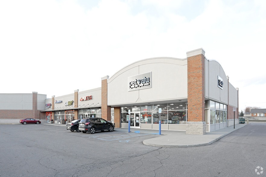 21475-21745 21 Mile Rd, Macomb, MI à louer - Photo du bâtiment - Image 3 de 5