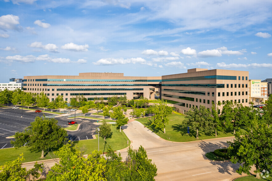 14000 N Quail Springs Pky, Oklahoma City, OK à louer - Photo principale - Image 1 de 16