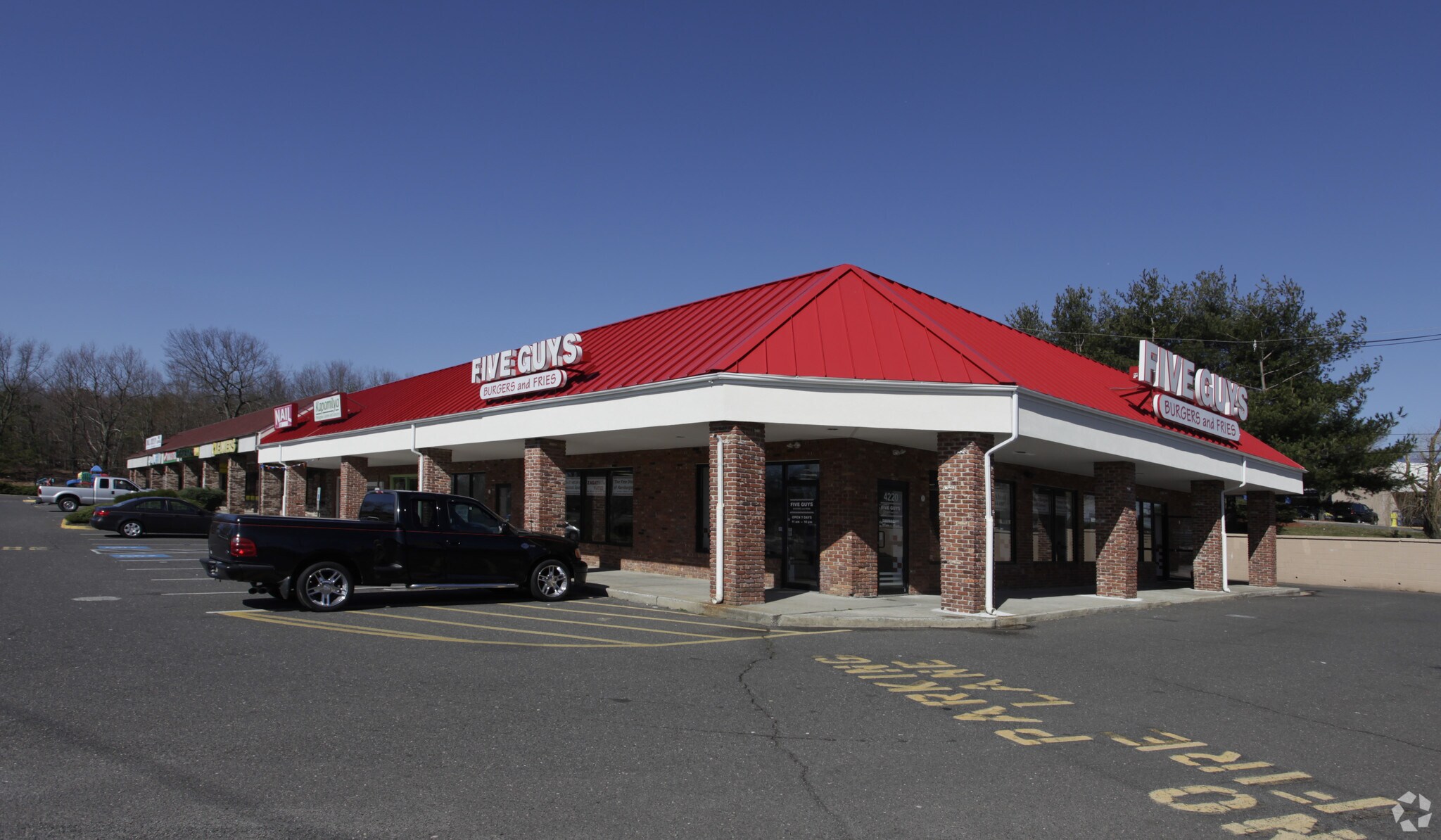 4220-4242 Highway 9 S, Howell, NJ à louer Photo du bâtiment- Image 1 de 11