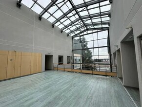 Bureau dans Limonest à louer Photo intérieure- Image 1 de 1