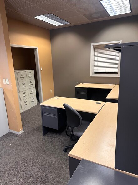 2502 Highway Blvd, Spencer, IA à vendre - Photo intérieure - Image 3 de 6