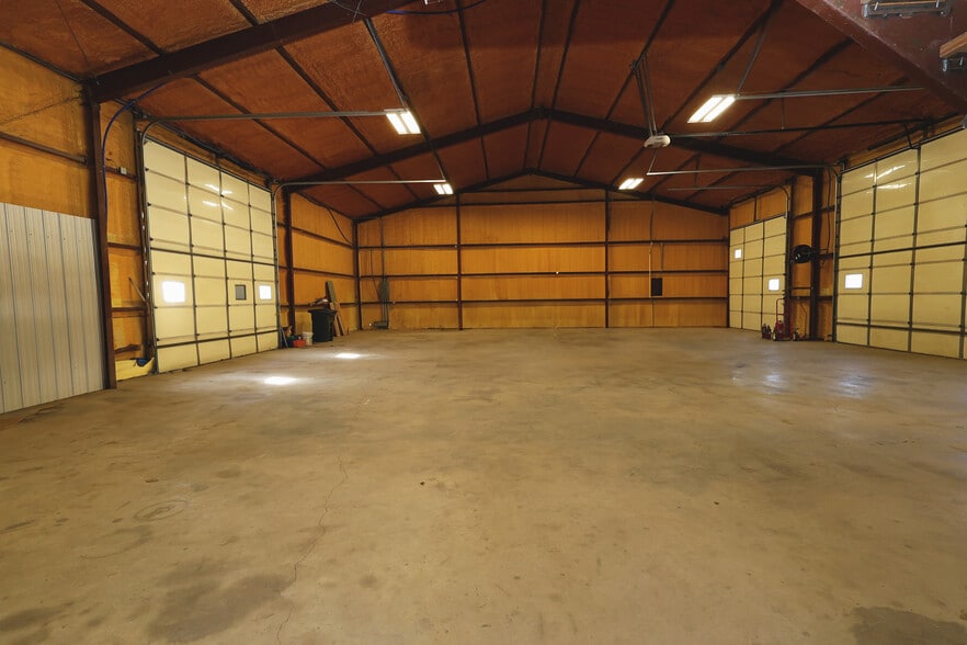 4748 N 4318, Pryor, OK for sale - Interior Photo - Image 2 of 83