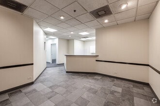 6321-6325 N Avondale Ave, Chicago, IL for lease Interior Photo- Image 1 of 5