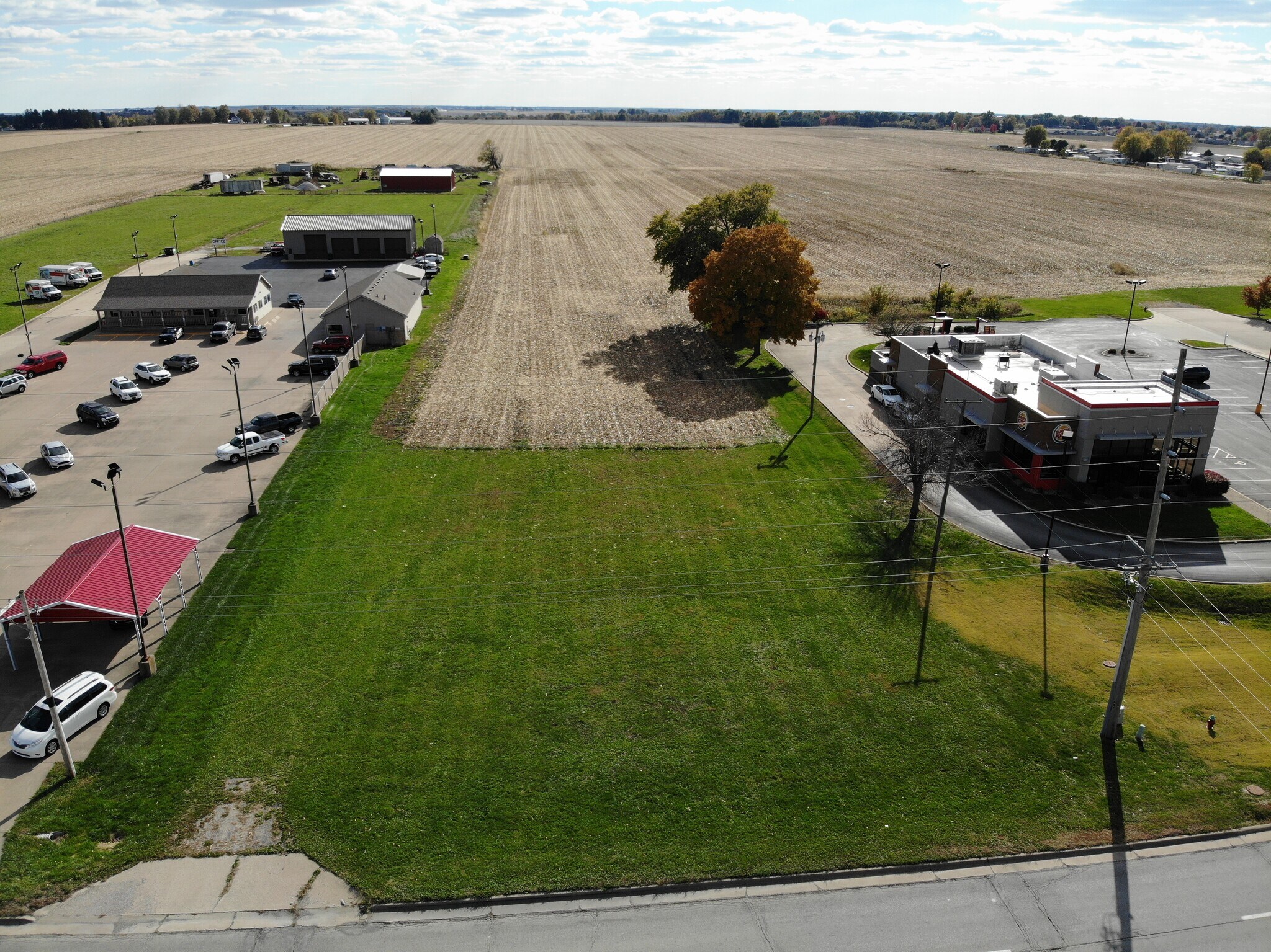 1707 E Jackson St, Macomb, IL à vendre Photo du bâtiment- Image 1 de 8