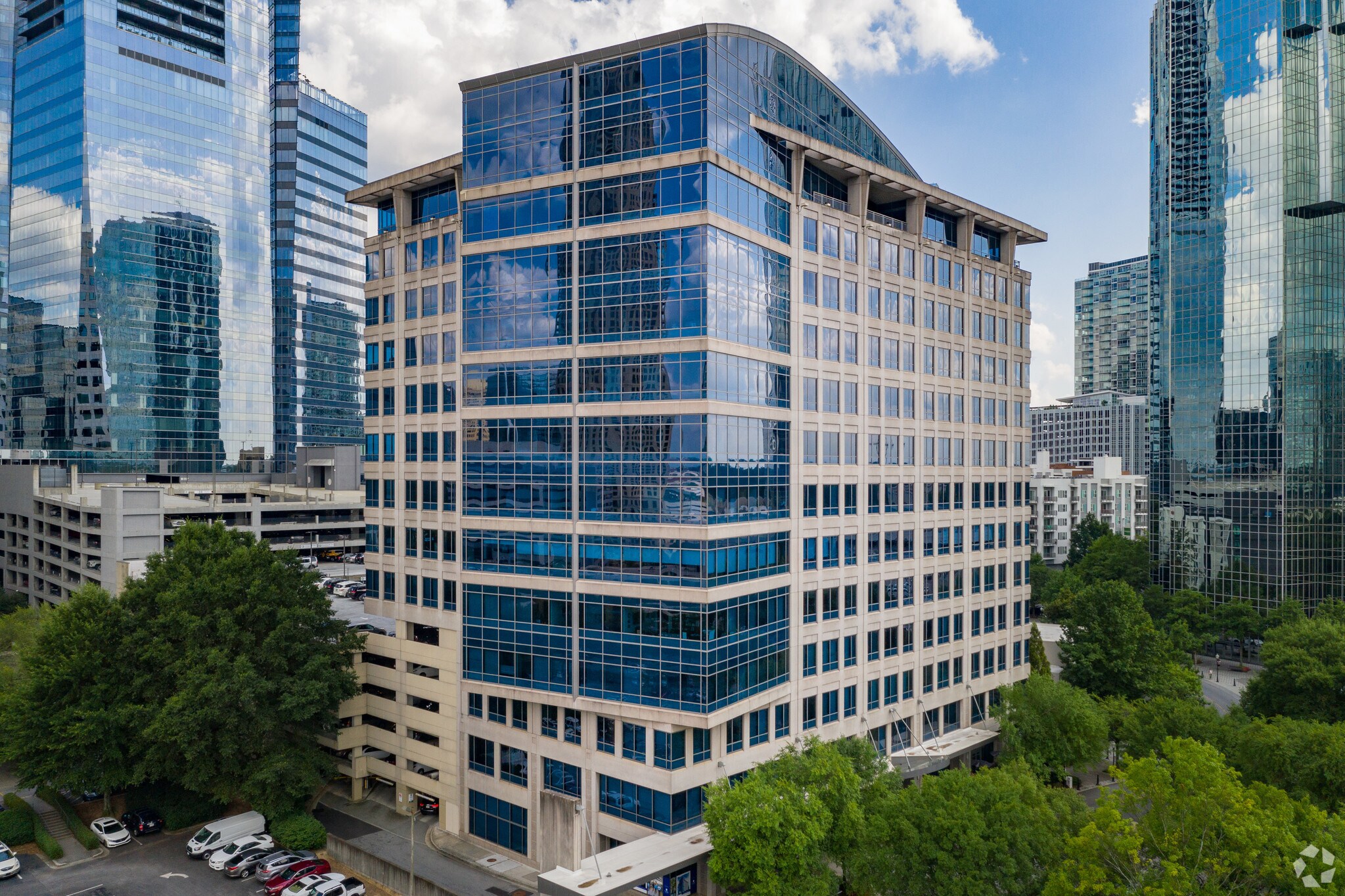 3348 Peachtree Rd NE, Atlanta, GA à louer Photo du bâtiment- Image 1 de 9