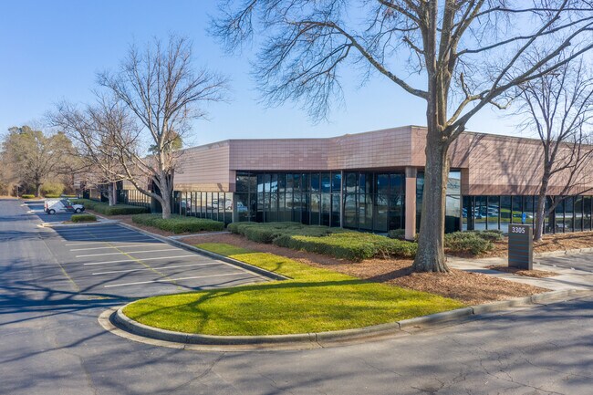 Plus de détails pour 3305 Breckinridge Blvd, Duluth, GA - Local d'activités à louer