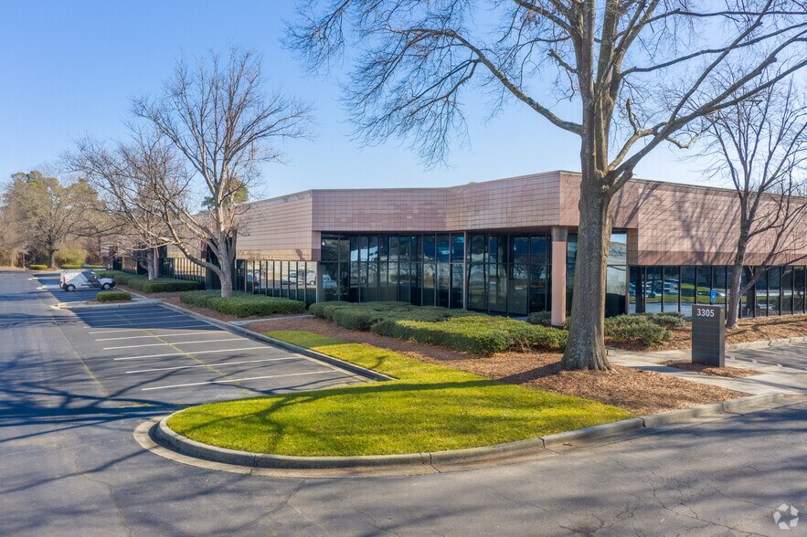 3305 Breckinridge Blvd, Duluth, GA à louer - Photo principale - Image 1 de 7