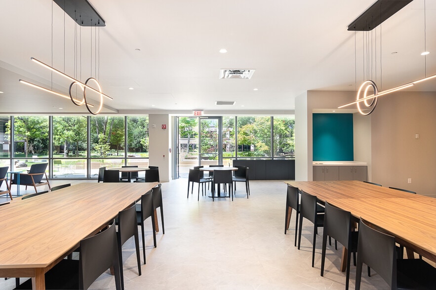 800 Parc Pt, Alpharetta, GA for lease - Interior Photo - Image 3 of 26