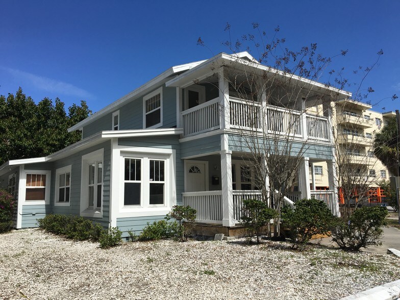 493 7th Ave N, Saint Petersburg, FL à vendre - Photo du bâtiment - Image 2 de 9