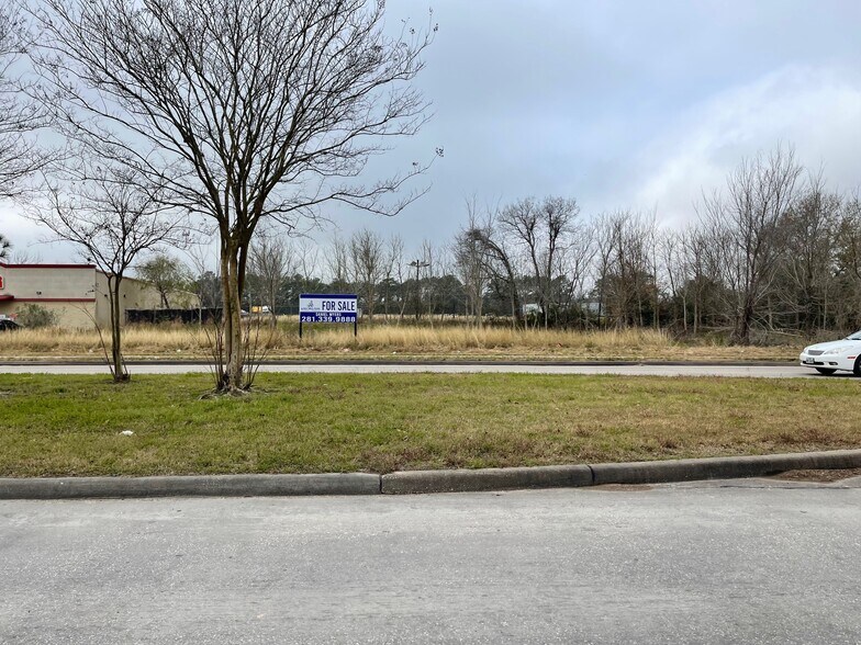 Tidwell & N Wayside Rd, Houston, TX à vendre - Photo du bâtiment - Image 2 de 4