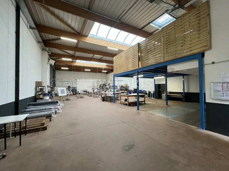 Flex dans Décines-Charpieu à louer - Photo intérieure - Image 2 de 12