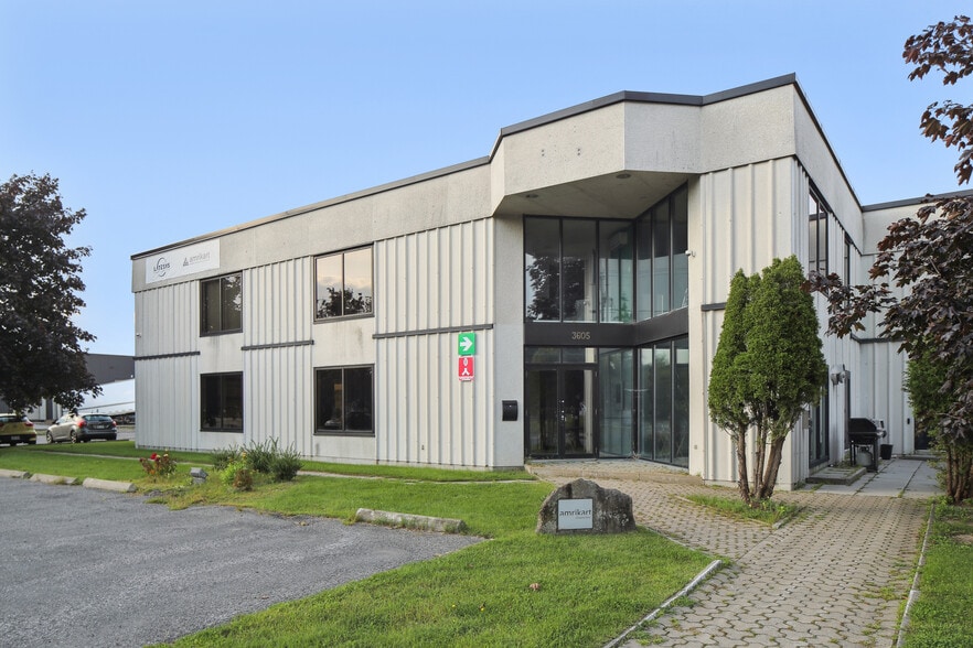 3605 Rue Isabelle, Brossard, QC for sale - Building Photo - Image 1 of 1