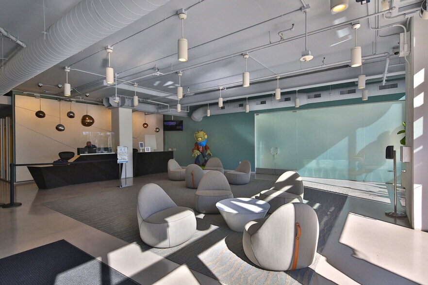 5510 Lincoln Blvd, Playa Vista, CA à louer - Hall d’entrée - Image 2 de 9