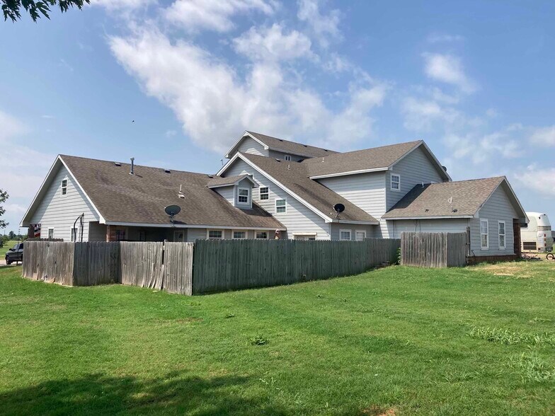 1072 County Street 2958, Tuttle, OK à vendre - Photo du bâtiment - Image 1 de 9