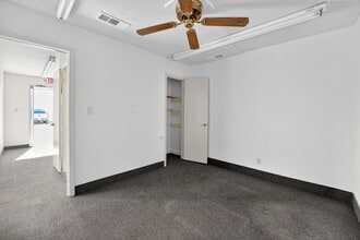 104-142 S Collins St, Arlington, TX for lease Interior Photo- Image 1 of 9