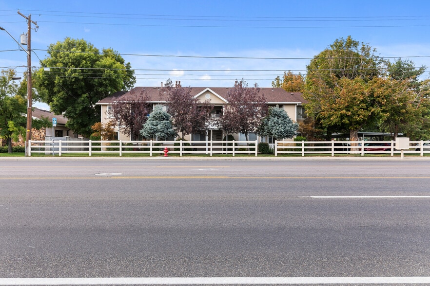 221 E Fort Union Blvd, Midvale, UT for sale - Building Photo - Image 3 of 20