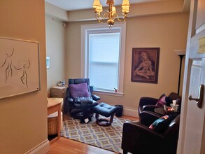 1577 Beacon St, Brookline, MA for lease Interior Photo- Image 1 of 3