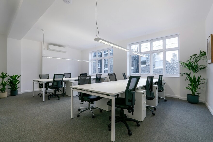 13 David Mews, London for lease - Building Photo - Image 2 of 8