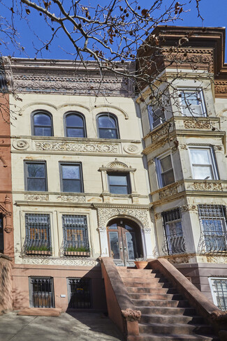 More details for 281 Park Pl, Brooklyn, NY - Multifamily for Sale