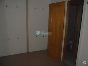 Retail in Segovia, Segovia for lease Interior Photo- Image 2 of 2