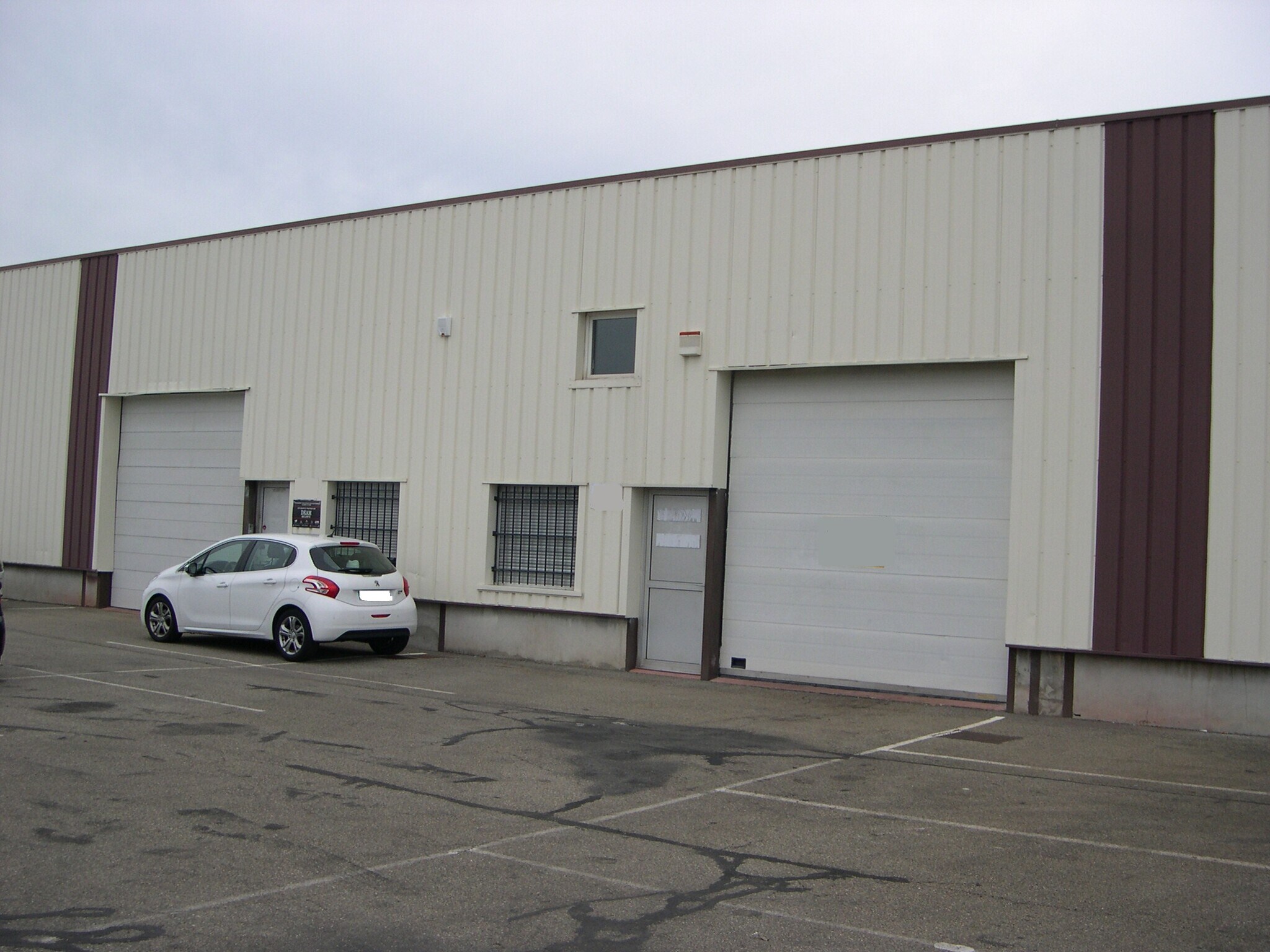 17 Avenue De Champlevert, Grigny for lease Building Photo- Image 1 of 2