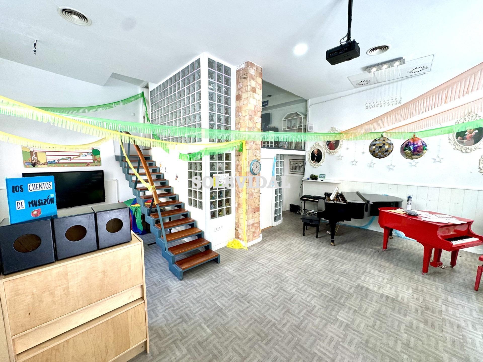 Pla?A de Caturla, 5, Orihuela, Alicante for lease Interior Photo- Image 1 of 13