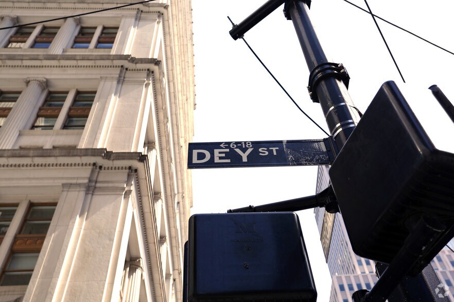 181 Broadway, New York, NY à louer - Photo du bâtiment - Image 3 de 15