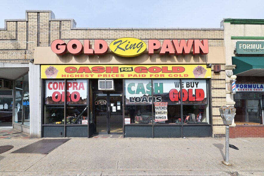 24-26 W Merrick Rd, Freeport, NY à vendre - Photo du bâtiment - Image 3 de 44