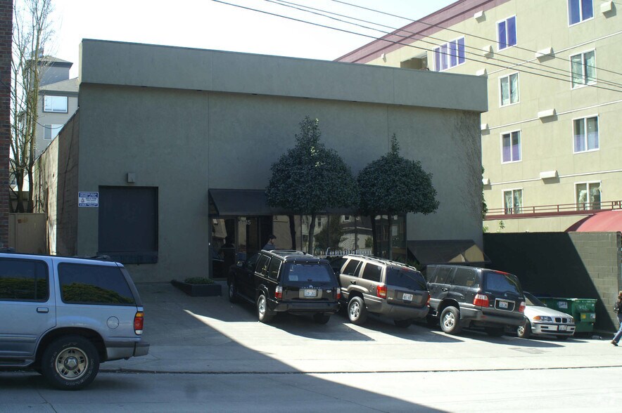 1715 E Olive Way, Seattle, WA à louer - Photo du bâtiment - Image 2 de 10