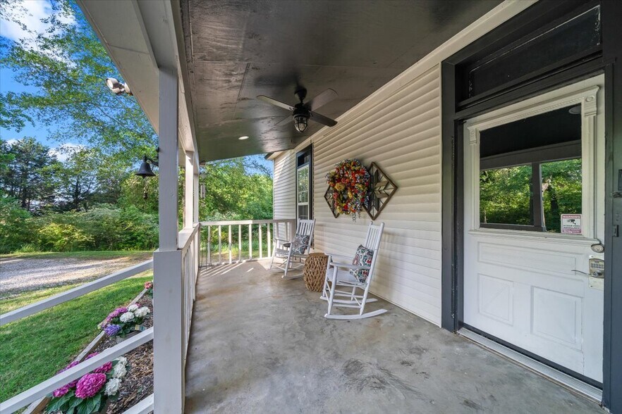 9142 Railroad Ave, Olive Branch, MS à vendre - Photo du bâtiment - Image 2 de 22