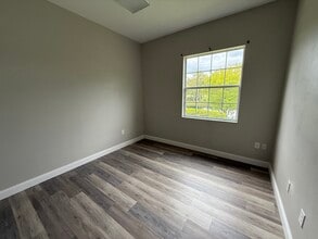 17210 Camelot Ct, Land O' Lakes, FL for sale Interior Photo- Image 2 of 4