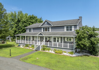 Plus de détails pour 16 Genovese Rd, Kinderhook, NY - Spécialité à vendre