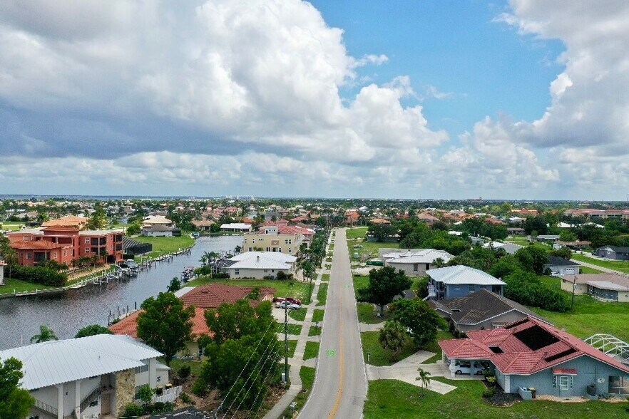 2633 Magdalina Dr, Punta Gorda, FL à vendre - Aérien - Image 3 de 4
