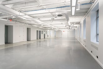 455 Granville St, Vancouver, BC for lease Interior Photo- Image 2 of 5